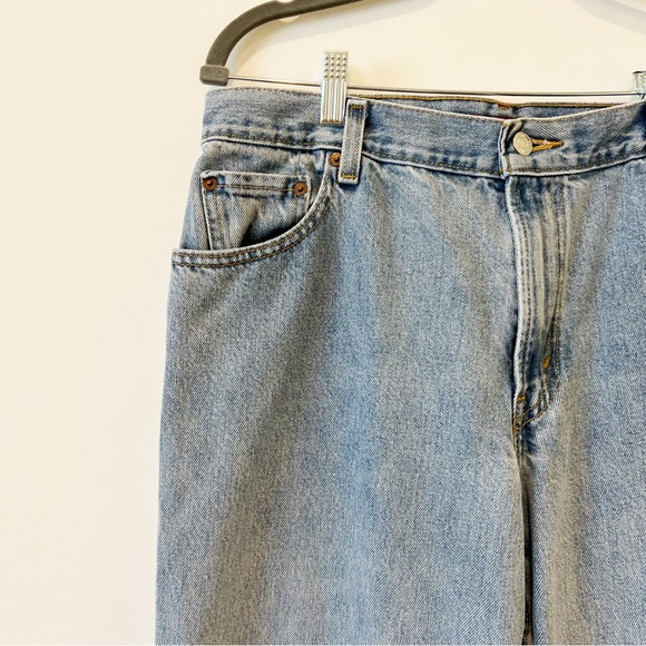 Levi’s Vintage 550 Classic Relaxed Tapered Women’s Jeans Denim Size 14 M - Picture 3 of 6
